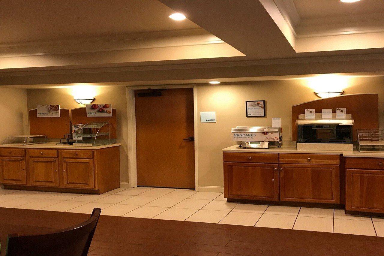 Holiday Inn Express Hotel & Suites Lancaster Esterno foto