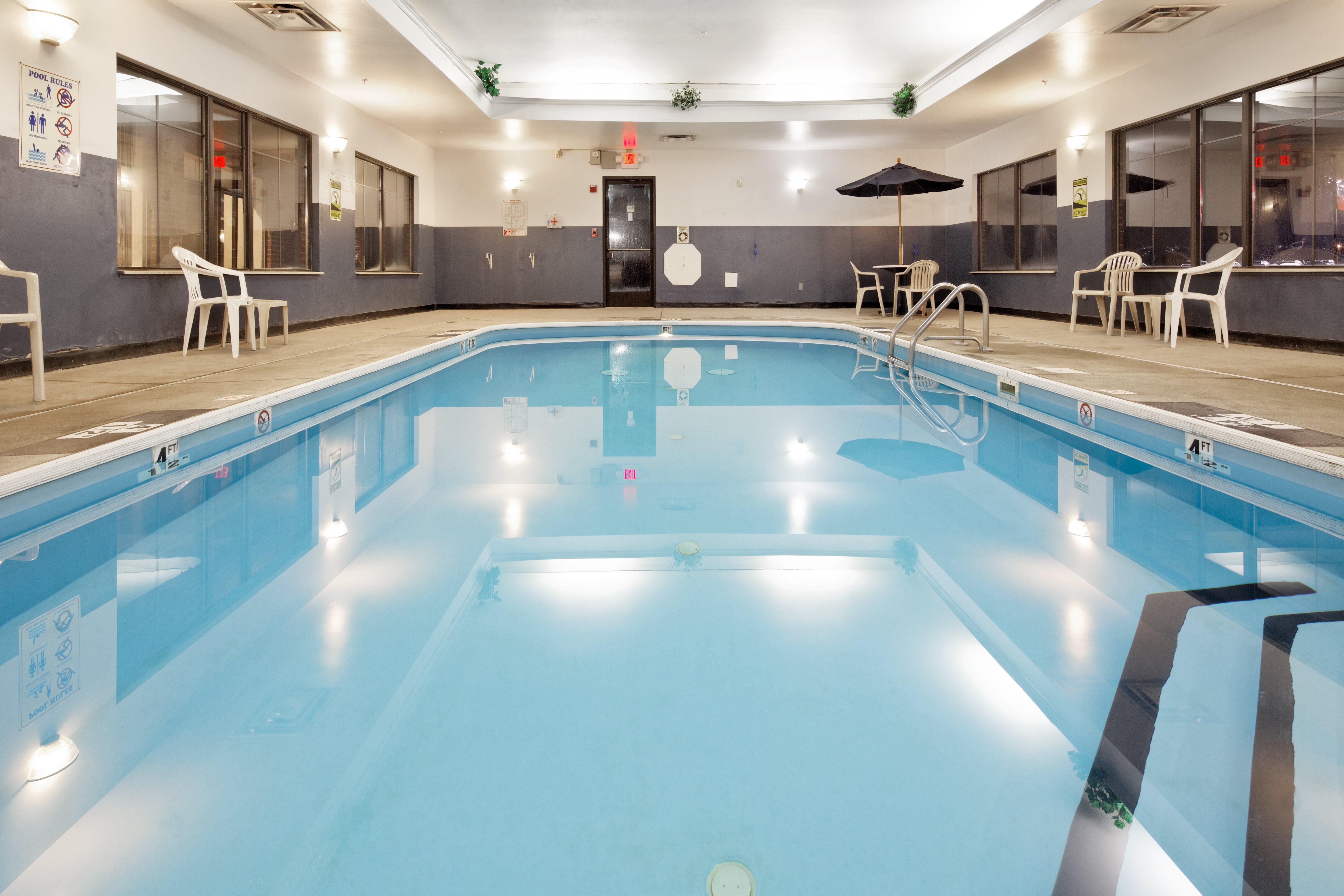 Holiday Inn Express Hotel & Suites Lancaster Esterno foto