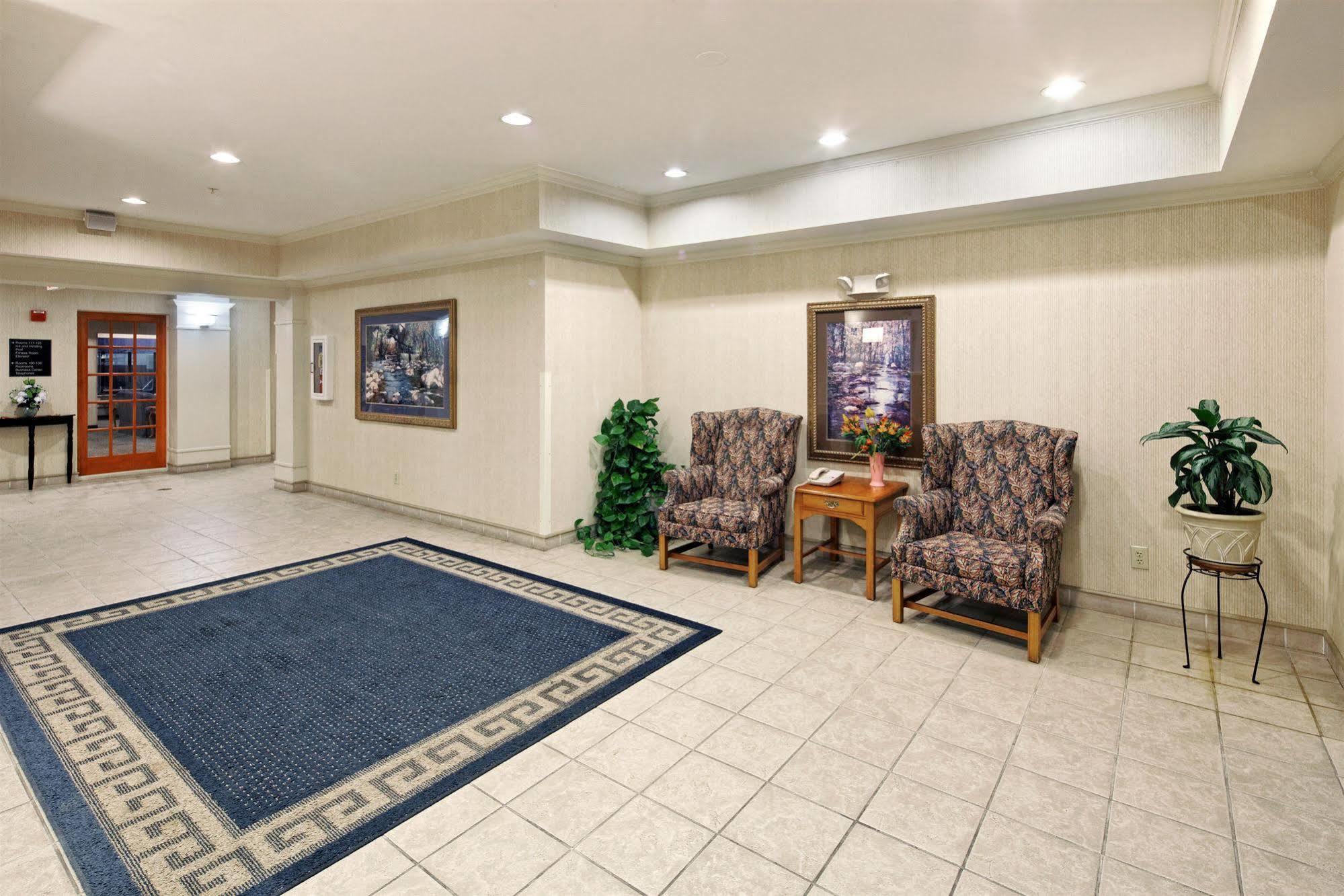 Holiday Inn Express Hotel & Suites Lancaster Interno foto