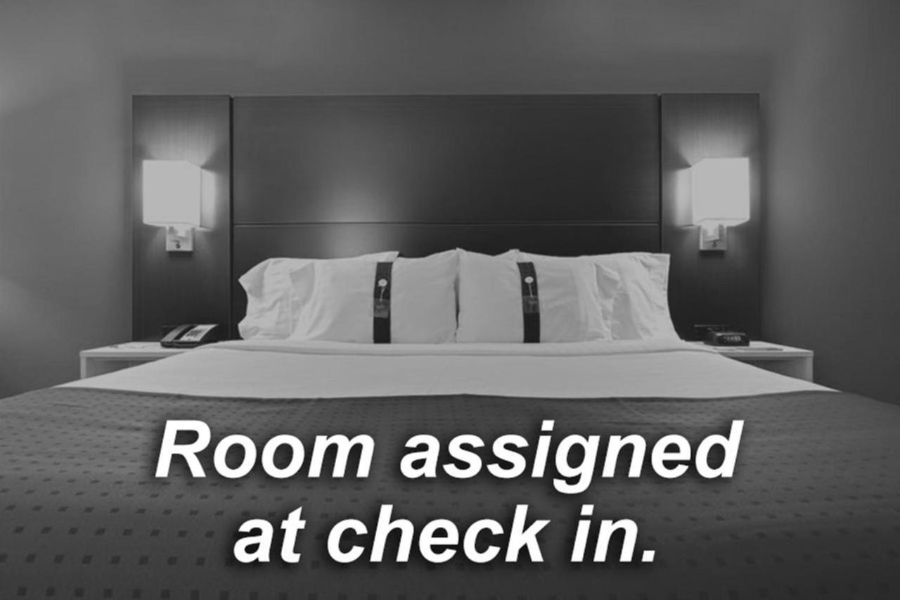 Holiday Inn Express Hotel & Suites Lancaster Esterno foto